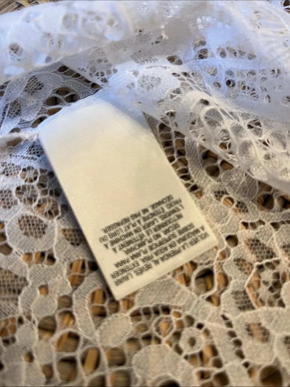 Beautiful SKYES the LIMIT Elegant Top NWT - Picture 5 of 6